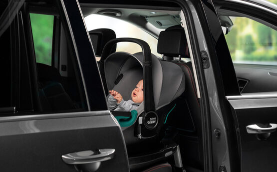 Römer Autosedačka Baby-Safe iSense 2022
