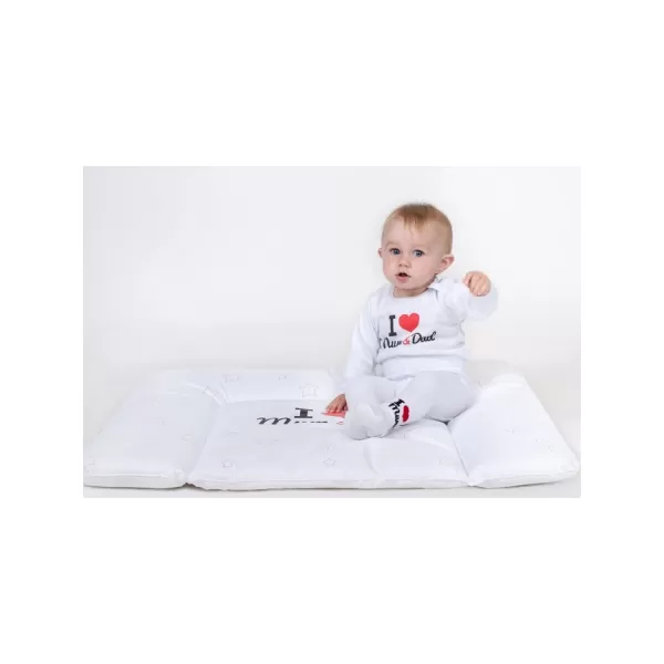 New Baby Body s potiskem I Love Mum and Dad - dárkové balení