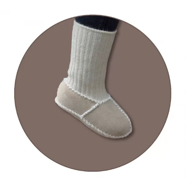 EISBÄRCHEN capáčky kožešinové s nápletem sand 16/17