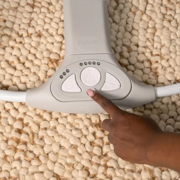 INGENUITY Houpačka konvertibilní s melodií Swing'n Go Chambray 0m+ do 9kg