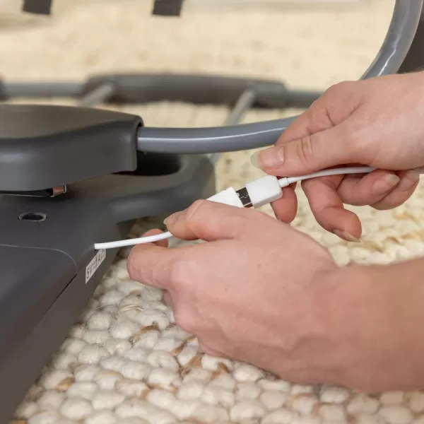 INGENUITY Houpačka konvertibilní vibrující s melodií Every Season™ Chic Boutique™ 0m+ do 9 kg