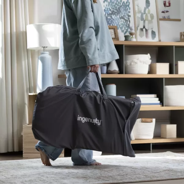 INGENUITY Lehátko masážní vibrující s melodií Happy Belly™ Rock-to-Bounce - 0m+ do 9kg