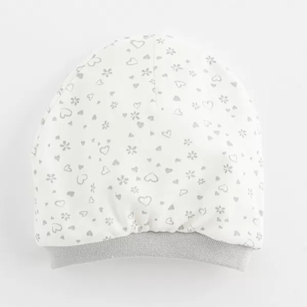 New Baby Kojenecká bavlněná čepička Srdíčka