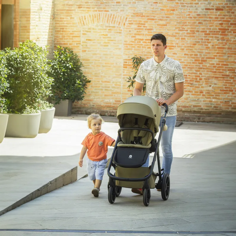 PETITE&MARS Kočárek kombinovaný ICON 2v1 LITE AIR + CYBEX Aton B2 i-Size + základna