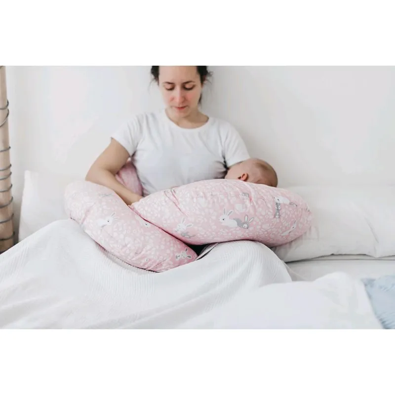 New Baby Univerzální kojící polštář ve tvaru C Ovečky béžový