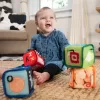 BABY EINSTEIN Hračka textilní kostky abeceda Alpha Stacks™ 4ks, 3m+
