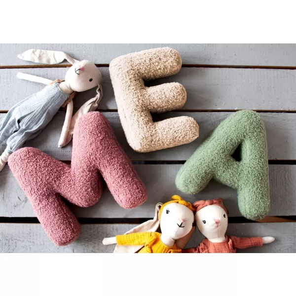 MEALINI Plyšové písmeno J