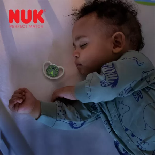 Nuk Dudlík Perfect Match Air Night FIREFLY/LION 0-6m 2ks box