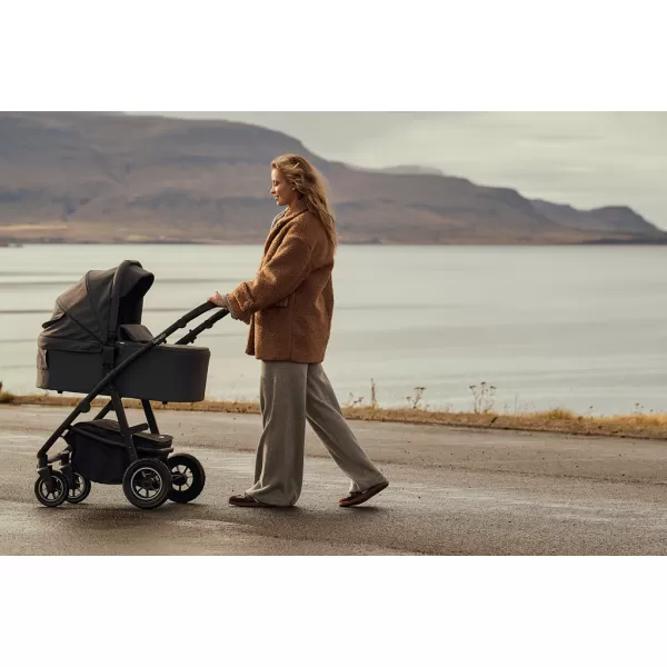 LIONELO Kočárek kombinovaný Amber Plus 3v1