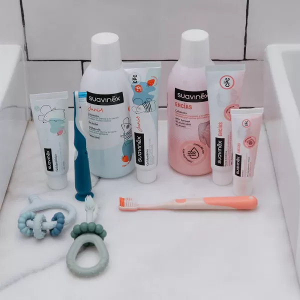 SUAVINEX Dětská zubní pasta BABY/KIDS s jahodovou příchutí - 50 ml